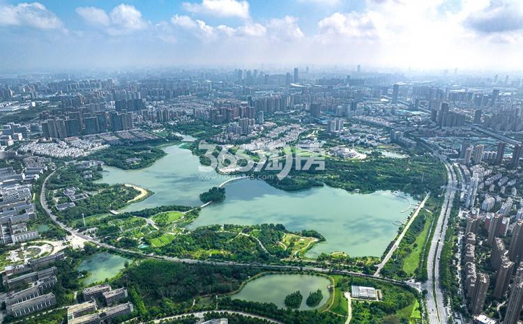 建发华润·翡翠云璟周边配套实景图-翡翠湖（2023.08.18）
