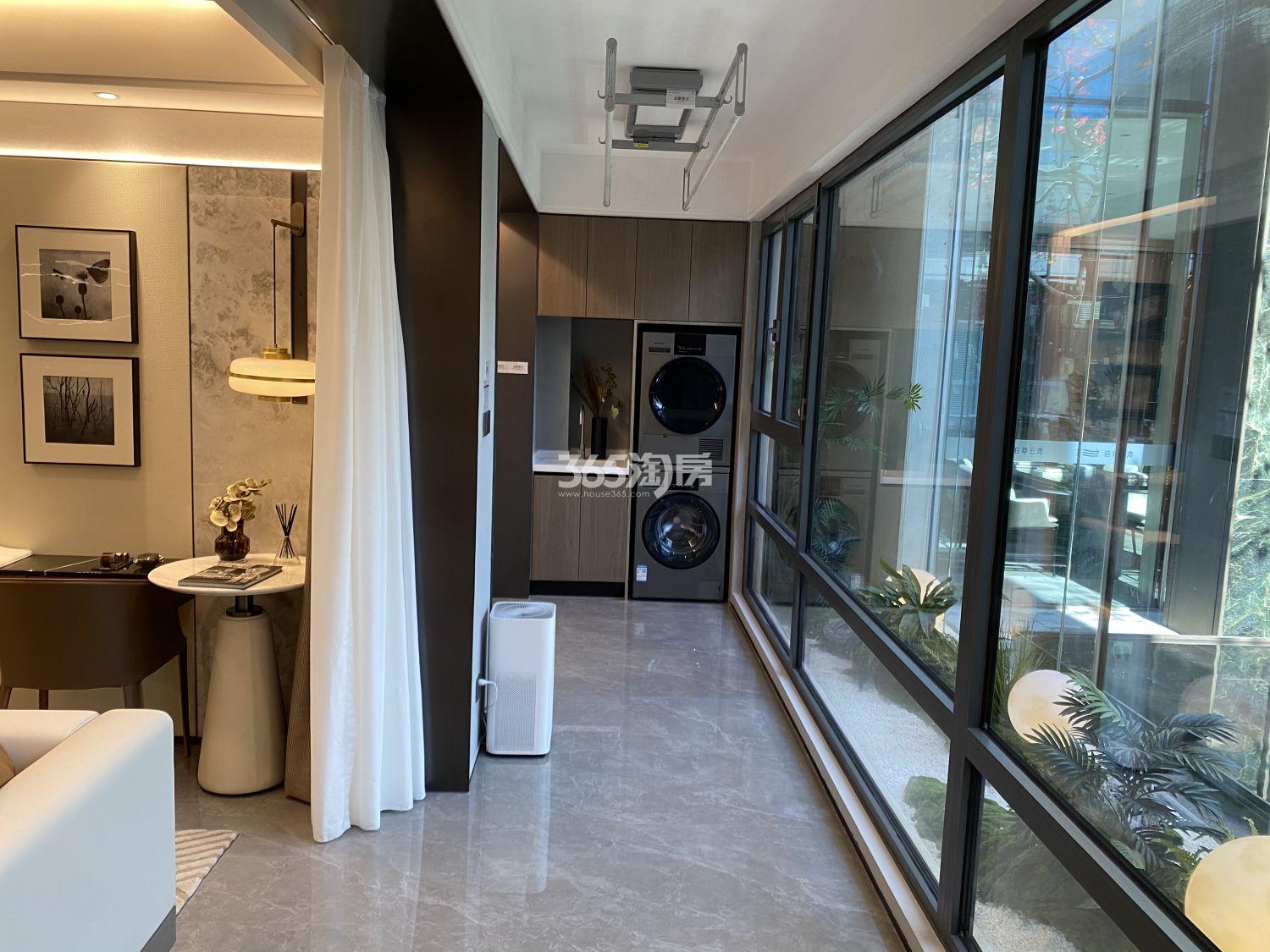 象屿华发·铂萃云湾建面约110㎡样板间-阳台