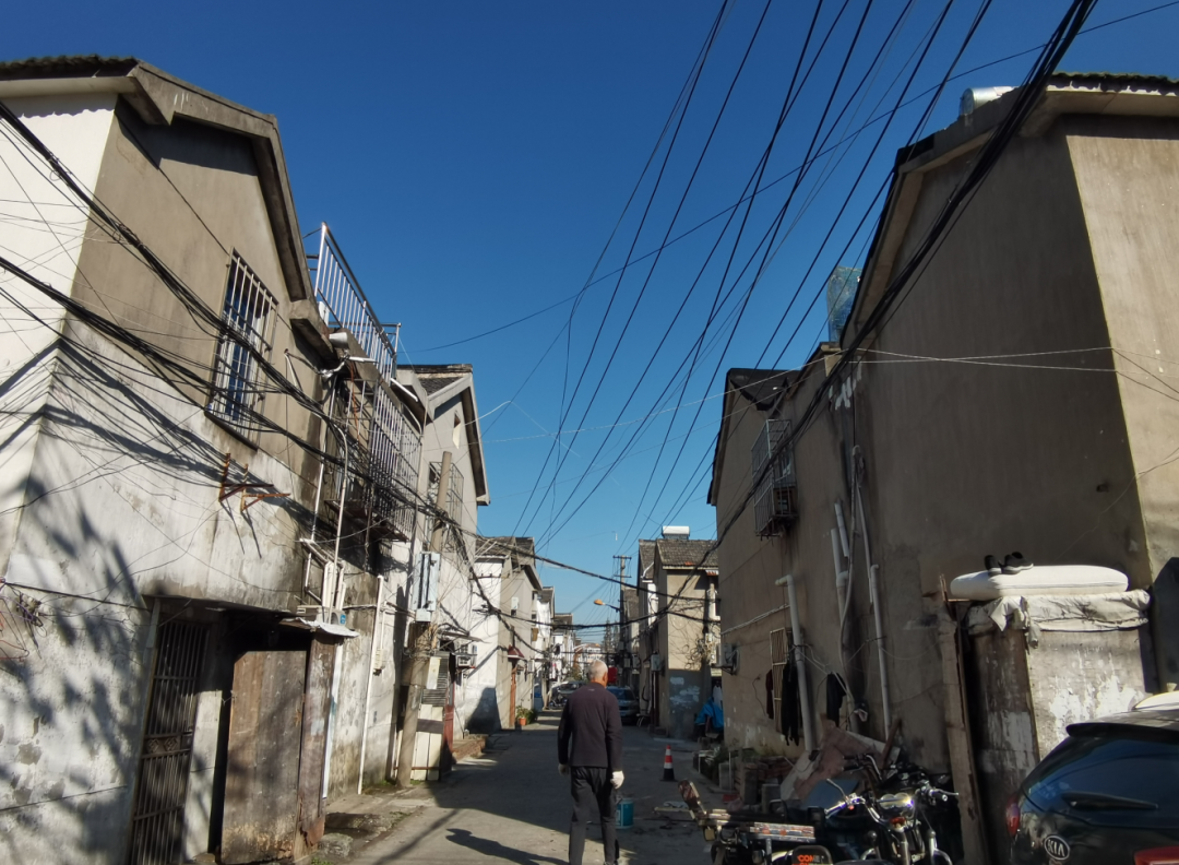 40多年了藏在南京主城的超大城中村实景令人惊叹我拍下这些画面