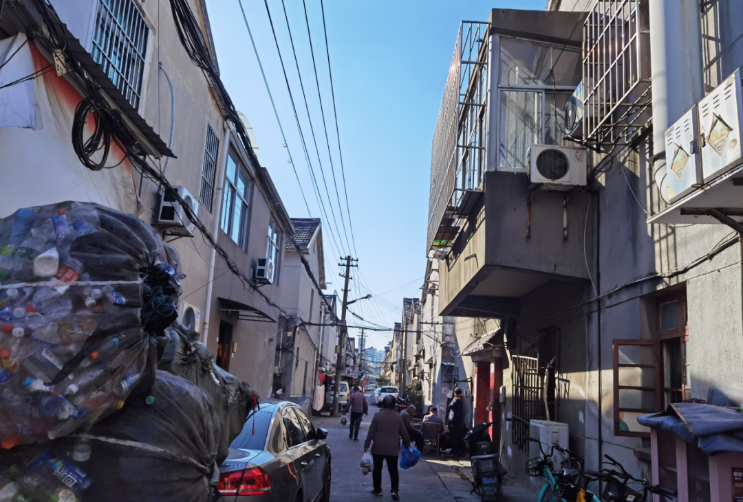 40多年了藏在南京主城的超大城中村实景令人惊叹我拍下这些画面