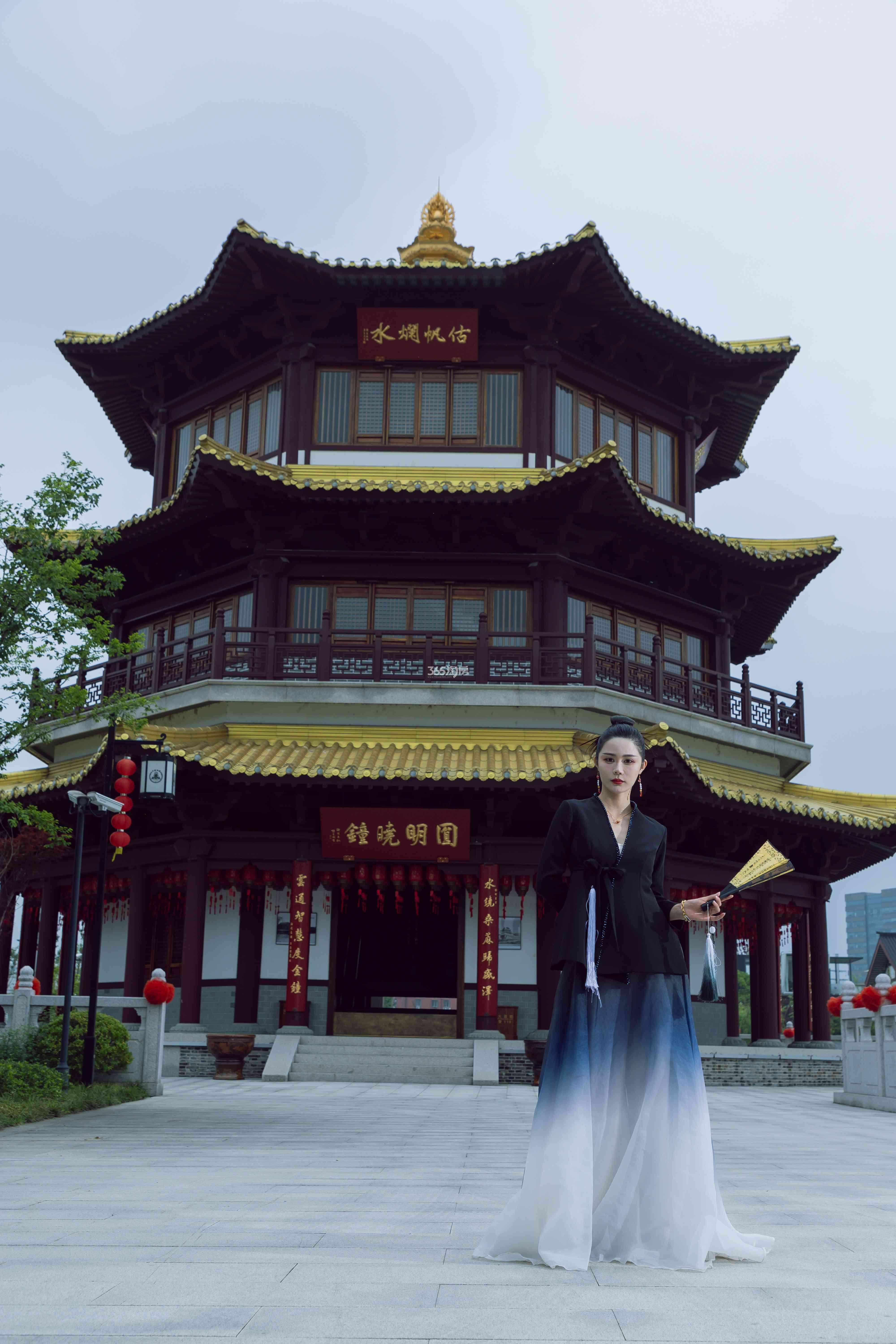 圆明晓钟