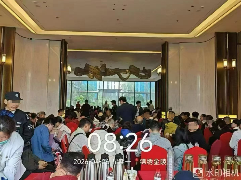 惊现通宵排队抢房!南京网红盘正在开盘,小长假楼市爆了-南京365淘房