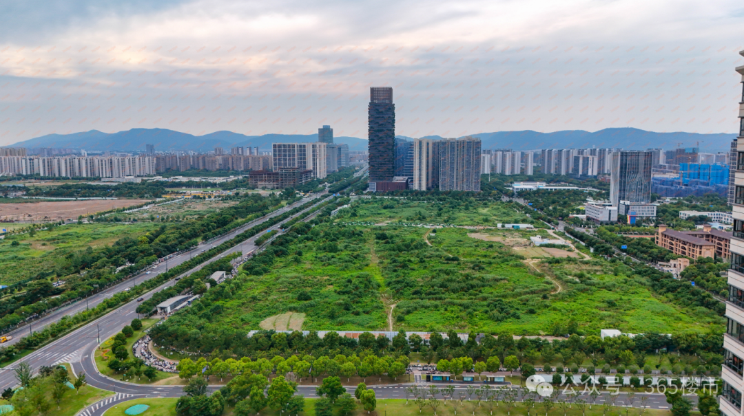 降12亿!南京超级商业流拍后第三次上架!周边业主已苦等6年(图14)